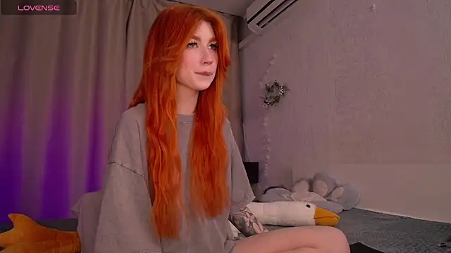 Snapshot of Evaa_Moonn_ chatting on 01/22/25, 08:18 Evaa Moonn online show from 01/22/25, 08:18