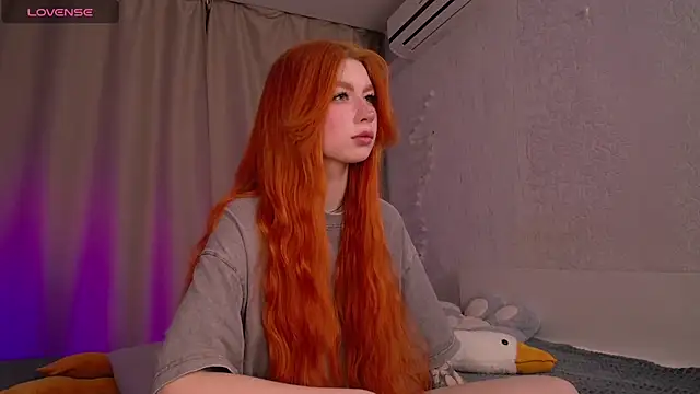 Snapshot of Evaa_Moonn_ chatting on 03/11/25, 02:43 Evaa Moonn online show from 03/11/25, 02:43