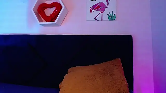 AnnaliOlsenX online show from 12/21/24, 04:14