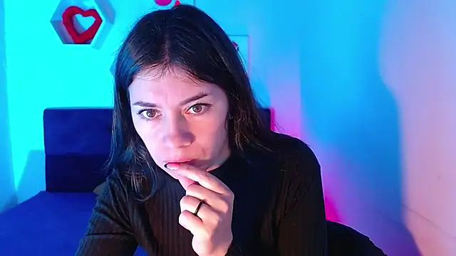 AnnaliOlsenX online show from 12/30/24, 01:58