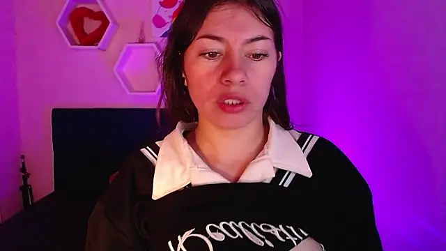 AnnaliOlsenX online show from 01/15/25, 01:41