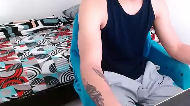 deividcloud36 online show from 10/27/25, 07:29