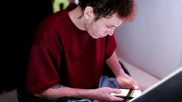 deividcloud36 online show from 11/09/25, 09:13