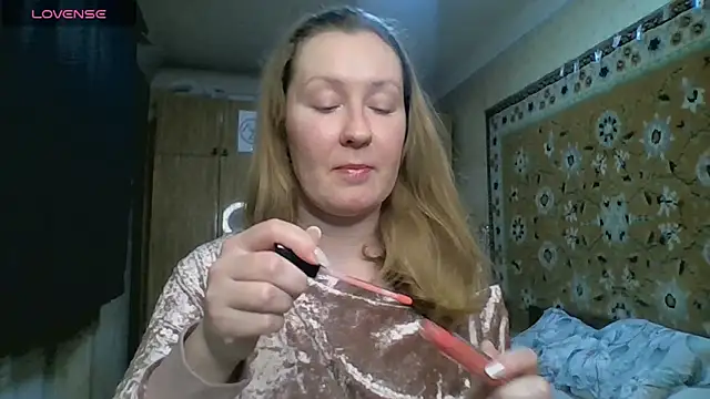 AnnaXLovers online show from 02/13/26, 01:40