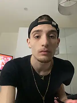 LaMaterialista online show from 04/01/26, 03:09