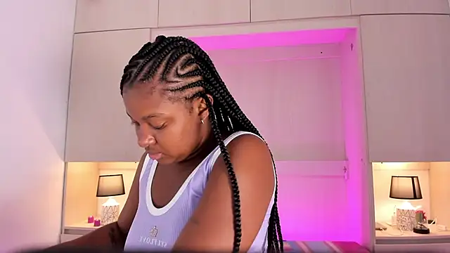 tamaraa smiith online show from 01/30/25, 11:55