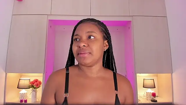 tamaraa smiith online show from 02/20/25, 12:04