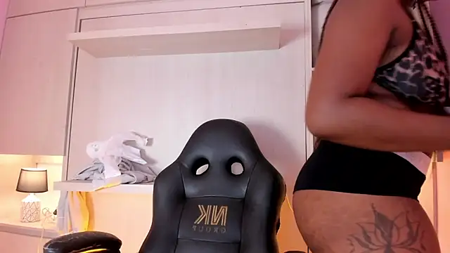 tamaraa smiith online show from 09/14/25, 12:37