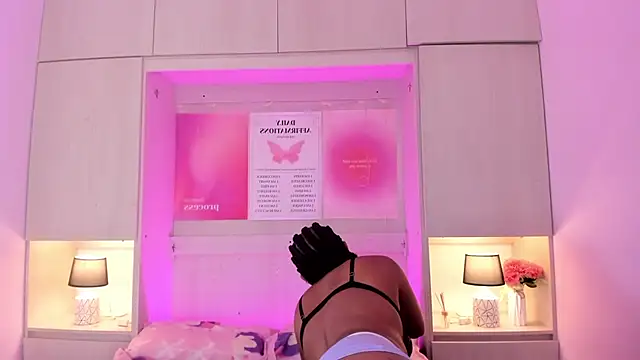 tamaraa smiith online show from 09/25/25, 07:39