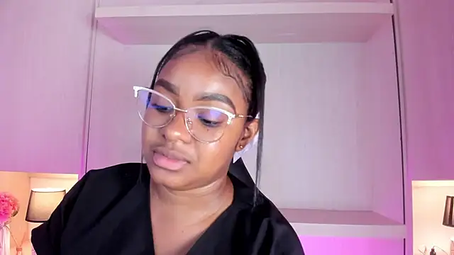 tamaraa smiith online show from 11/20/25, 08:19