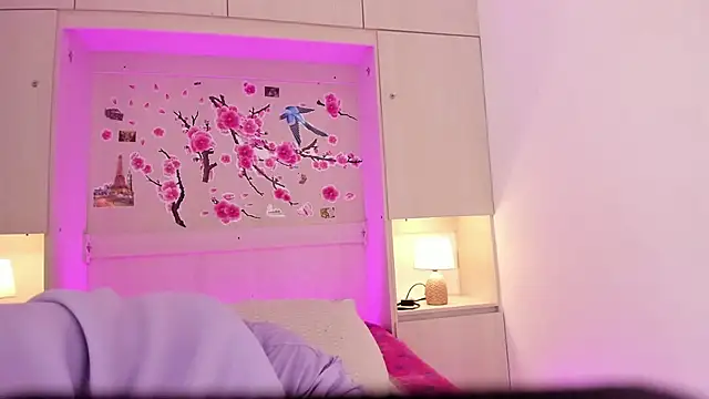 tamaraa smiith online show from 11/28/25, 08:00