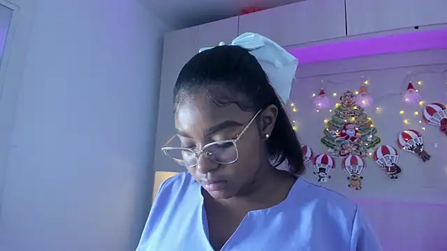 tamaraa smiith online show from 12/04/25, 08:39