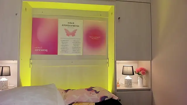 tamaraa smiith online show from 02/09/26, 07:51