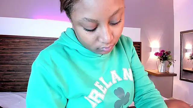 Adelehottman online show from 02/18/26, 12:56