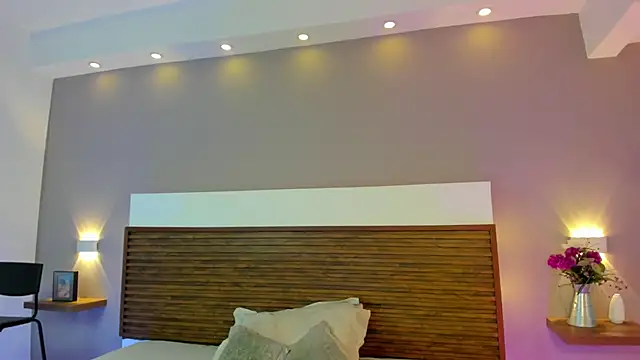 Adelehottman online show from 03/06/26, 12:34