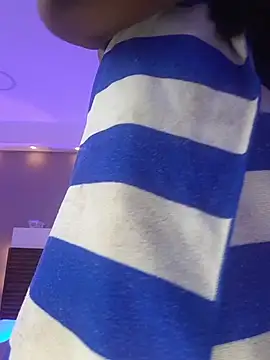 Adelehottman online show from 04/18/26, 12:09