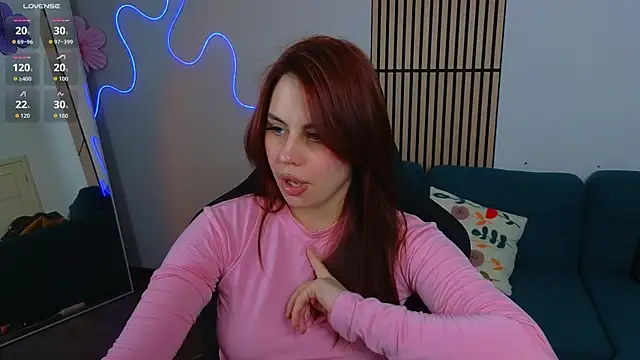 Aisha Riley online show from 04/15/26, 03:41