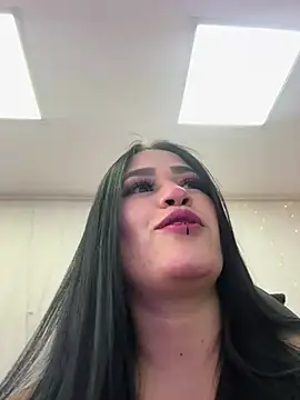 chica Hetfield online show from 12/26/24, 03:20