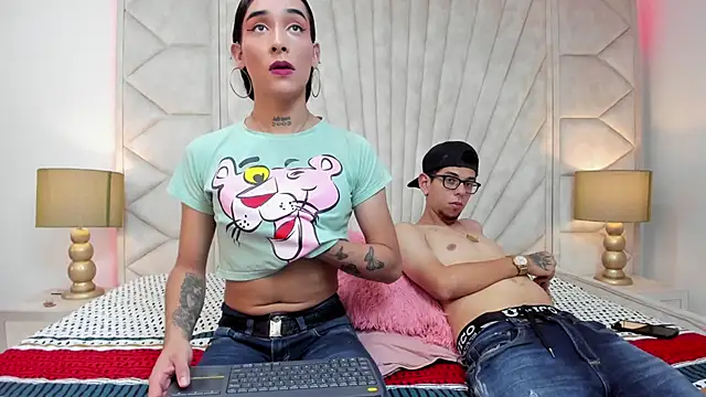 Derek and Skarlet online show from 02/28/25, 06:31