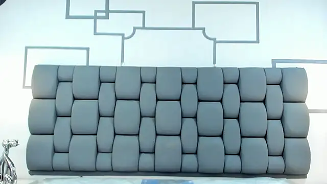 Derek and Skarlet online show from 09/15/25, 03:34