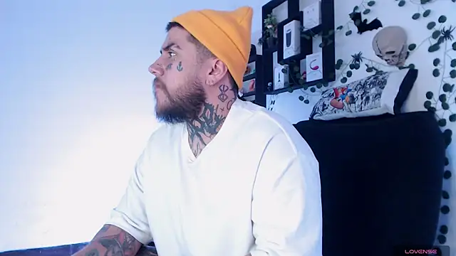 Ash gusbig online show from 12/10/24, 10:26