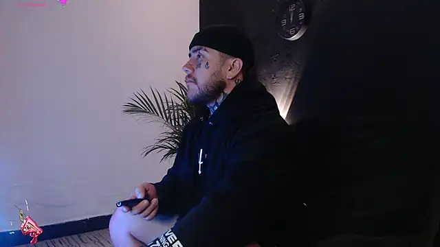 Ash gusbig online show from 02/15/25, 12:15