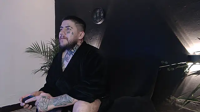 Ash gusbig online show from 03/04/25, 04:38