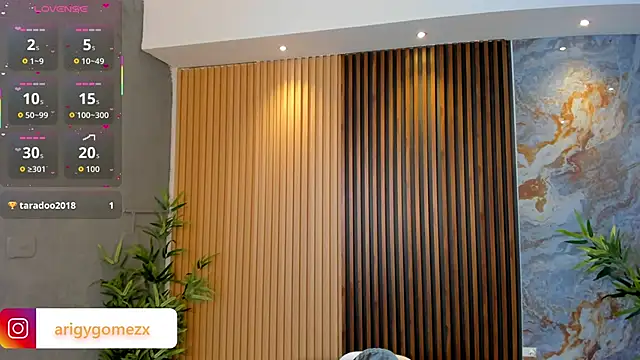 ArigyGomez online show from 10/23/25, 07:56