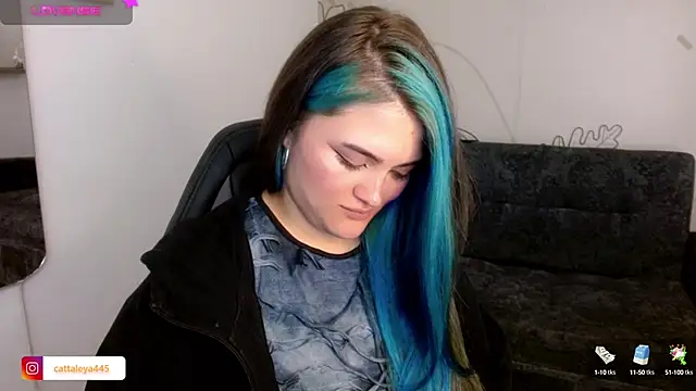 cattaleya    online show from 01/03/25, 06:14