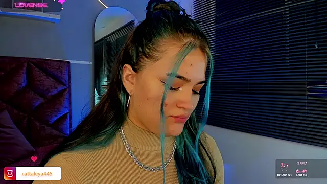 cattaleya    online show from 01/18/25, 04:04