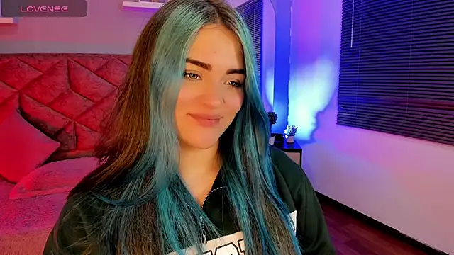 cattaleya    online show from 02/18/25, 03:31