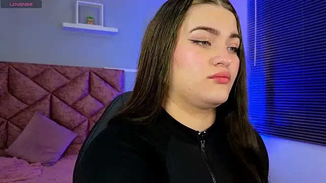 cattaleya    online show from 03/11/25, 03:05