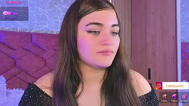 cattaleya    online show from 03/15/25, 05:52