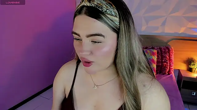 cattaleya    online show from 09/16/25, 08:21