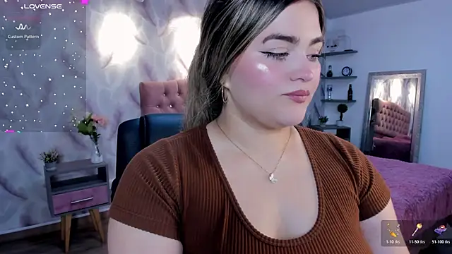 cattaleya    online show from 11/16/25, 03:12