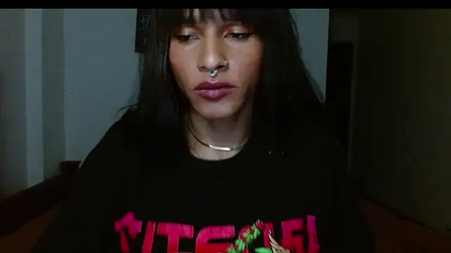 carolinemiller7 online show from 01/31/25, 09:48