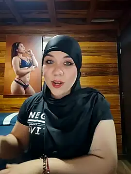 Snapshot of AmbarBurhan chatting on 03/19/26, 04:22 AmbarBurhan online show from 03/19/26, 04:22