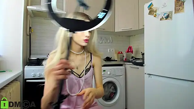  Alice Kitty online show from 03/19/25, 10:44