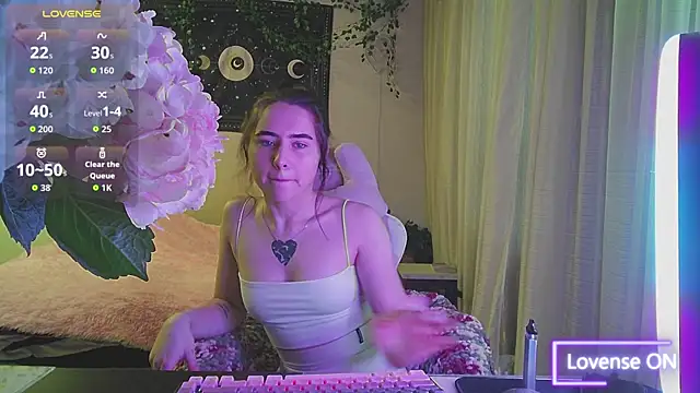 Aurora workerr online show from 11/03/25, 10:16