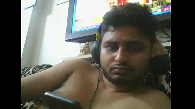 Snapshot of RyanHoran69@xh chatting on 01/23/25, 04:26 RyanHoran69xh online show from 01/23/25, 04:26