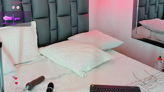 Abbyadams online show from 11/08/25, 03:18