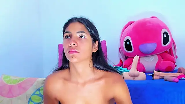 AriannaLewiis online show from 05/25/26, 07:42