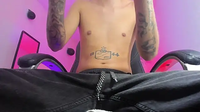 FrannBoy online show from 03/01/25, 07:04