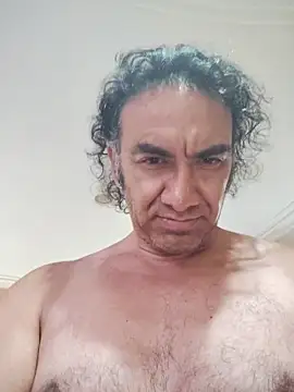 Snapshot of jaguardragon chatting on 11/14/25, 09:52 jaguardragon online show from 11/14/25, 09:52