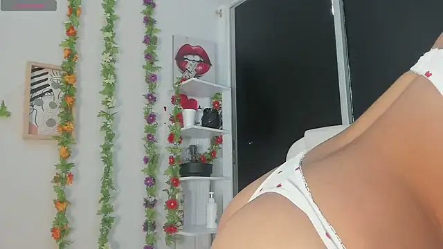 UrNewFantasy online show from 02/04/25, 02:10