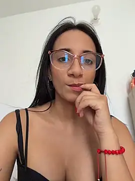 UrNewFantasy online show from 07/02/26, 04:24