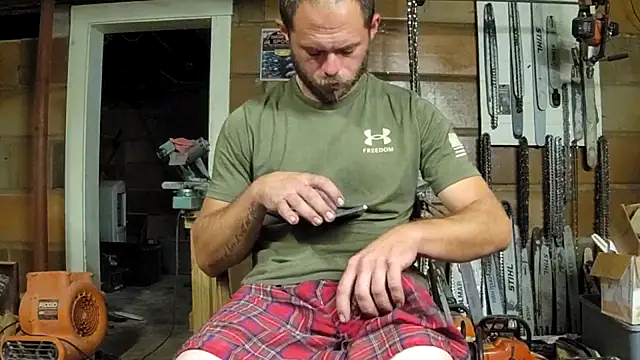 Bigoleslong98765 online show from 09/25/25, 07:01