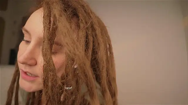 Winnie sweet online show from 04/04/26, 02:14