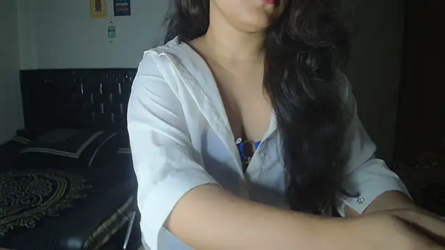 Snapshot of Most-Beautiful-Queen chatting on 04/25/26, 04:37 Most-Beautiful-Queen online show from 04/25/26, 04:37
