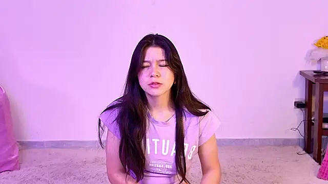 pink flower  online show from 11/05/25, 11:16